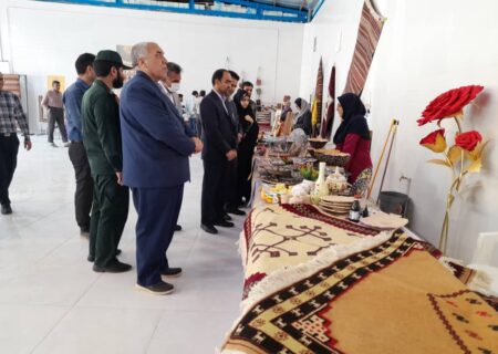 گشایش نمایشگاه آثار صنایع دستی هنرمندان قاینی