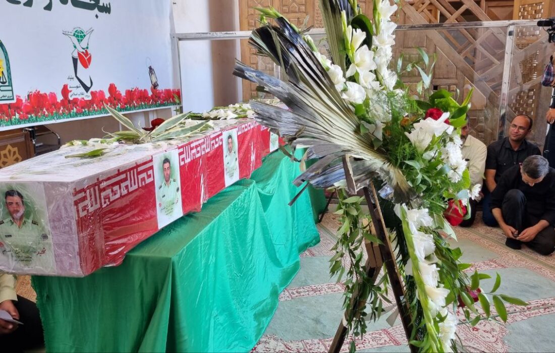 تشییع پیکر دو شهید انتظامی در شهرستان قاینات