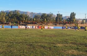 تساوی تیم فوتبال جامع قاینات برابر استقلال اهواز