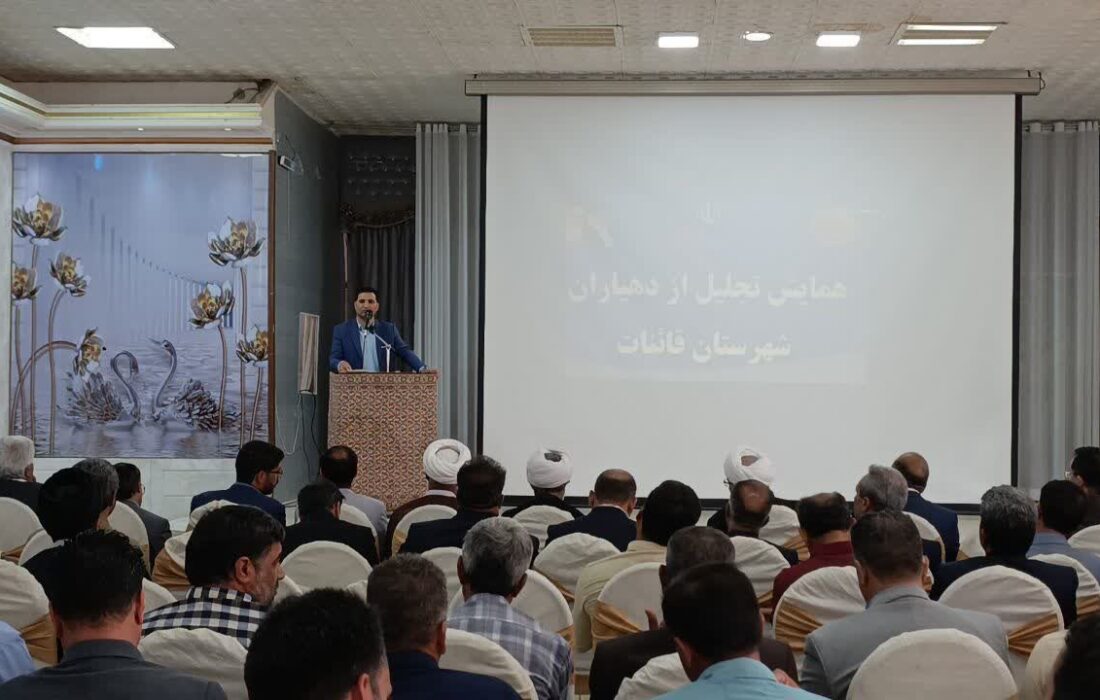 دهیاران خط مقدم خدمت رسانی در روستا هستند