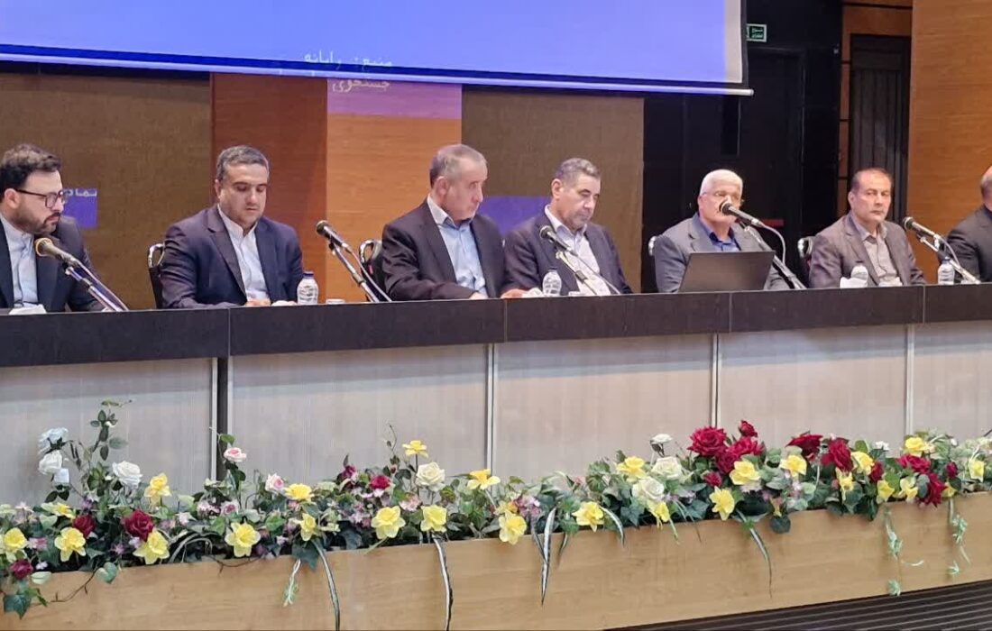 تثبیت قیمت زرشک و زعفران از اولویتهای دولت در استان خراسان جنوبی باشد