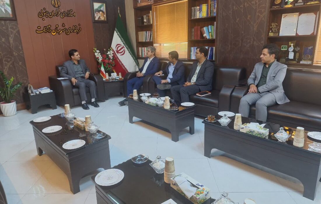 ضرورت راهاندازی مراکز تخصصی زرشک در شهرستان قاینات و زعفران