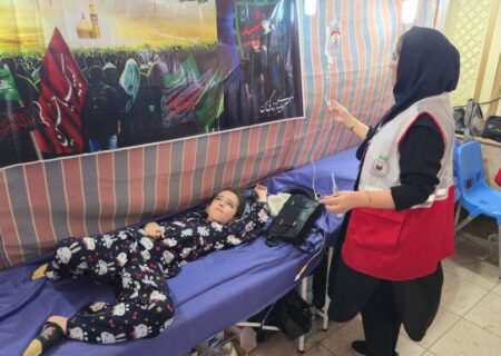 اعزام ۱۵ نفر از کادر درمانی جمعیت هلال احمر شهرستان قاینات به کاظمین برای خدمت‌رسانی به زائران